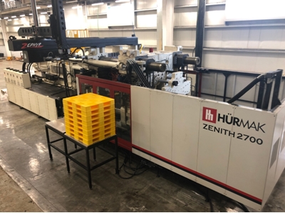 2700 Tonnen Kunststoff-Spritzgießmaschine - 5
