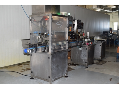 Tam Otomatik Sıvı Dolum Makinesi - 1