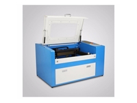 50W / 30x50 cm Co2 Lazer Deri Ve Kumaş Kesim Hassas Kazıma Ve Kesme Makinası 50W / 30X50