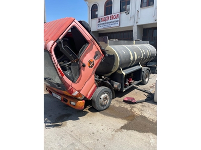 Camion-citerne pour camion-citerne à carburant - 4