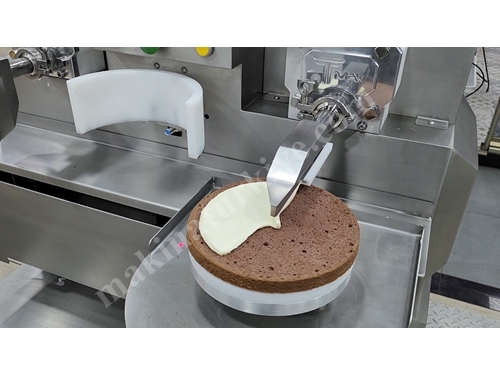 Otomatik Pasta Sıvama ve Süsleme Hattı