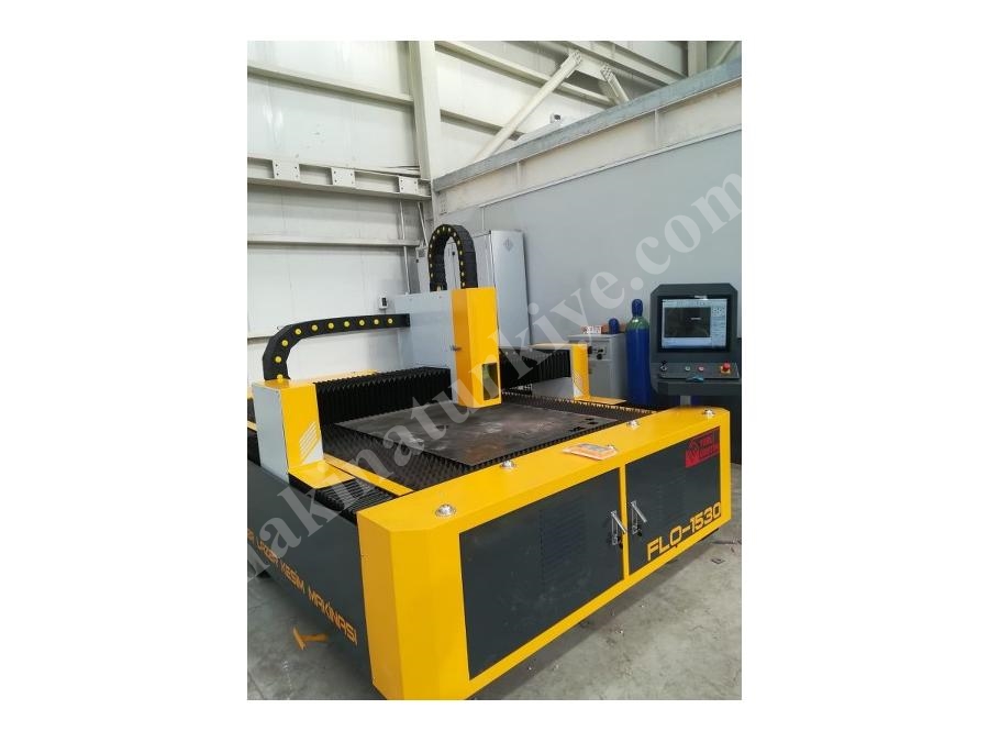 Fiber Metal Lazer Kesim Tezgahı Yüksek Kapasiteli