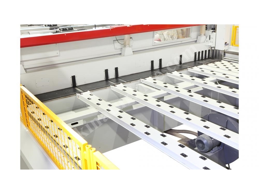 Panel Ebatlama Makınası DRAGON PE 425