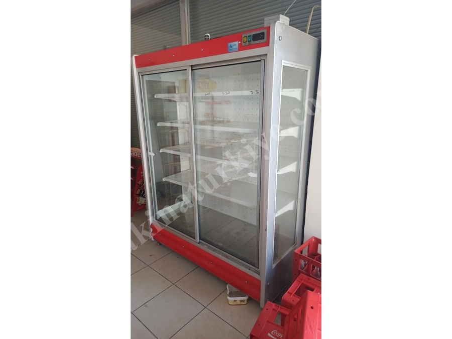 Dik Tip Camlı Su Soğutma Dolabı