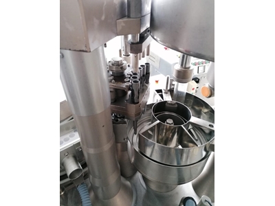 AZ 40 Kapsül Dolum Makinası  - 8