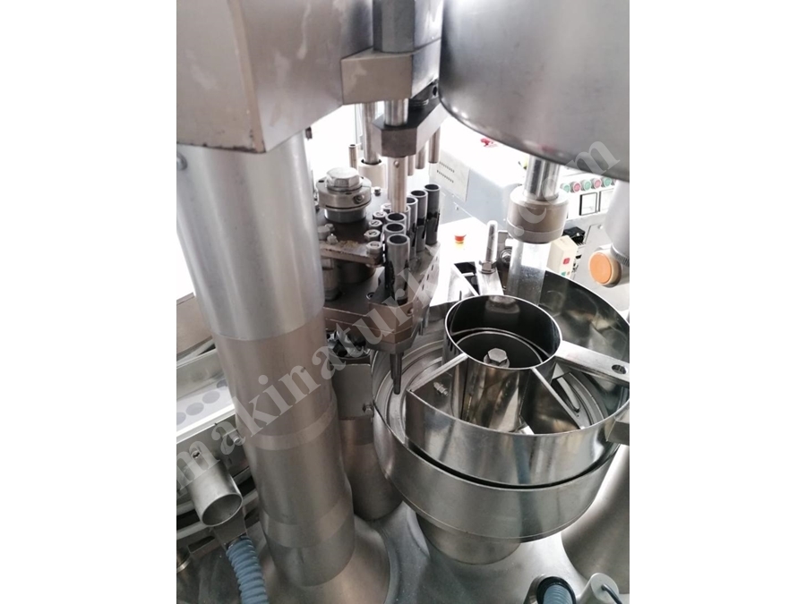 AZ 40 Kapsül Dolum Makinası 