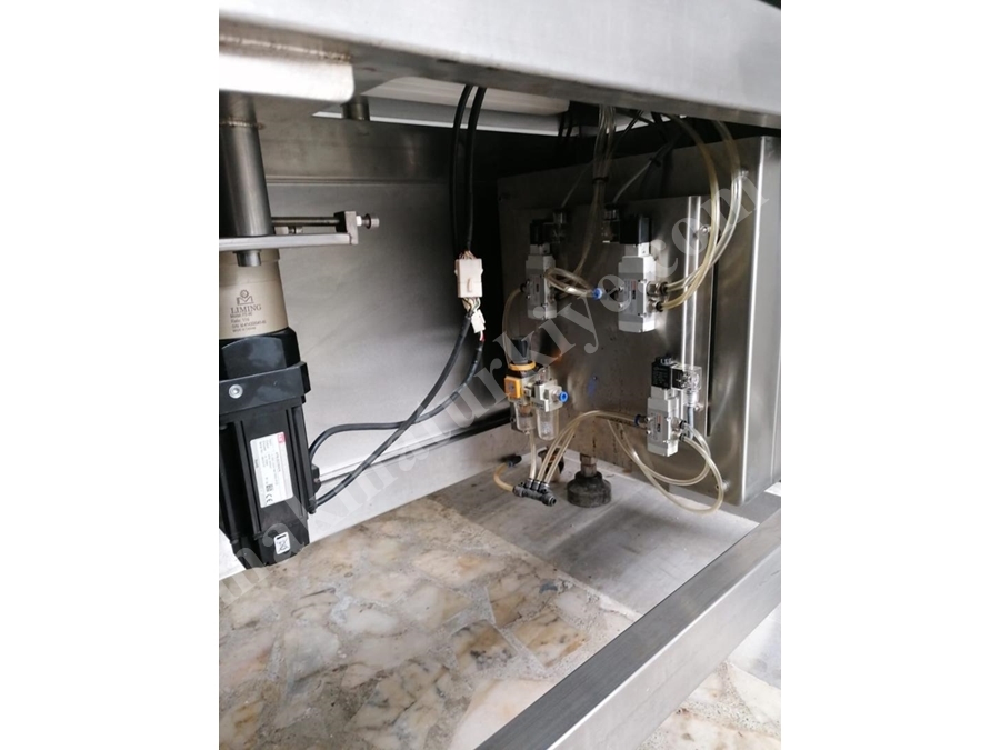 AZ 40 Kapsül Dolum Makinası 