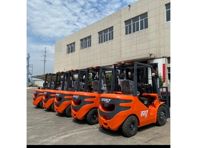 3 Ton Akülü Forklift Lityum İyon Akü Teknoloji - 2