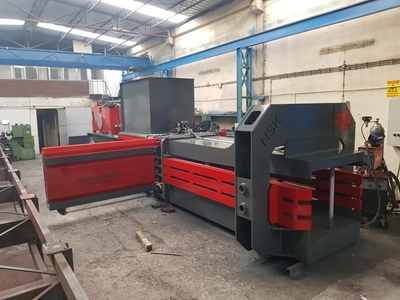 90 Tonluk Otomatik Yatay Balya Presi Makinesi
