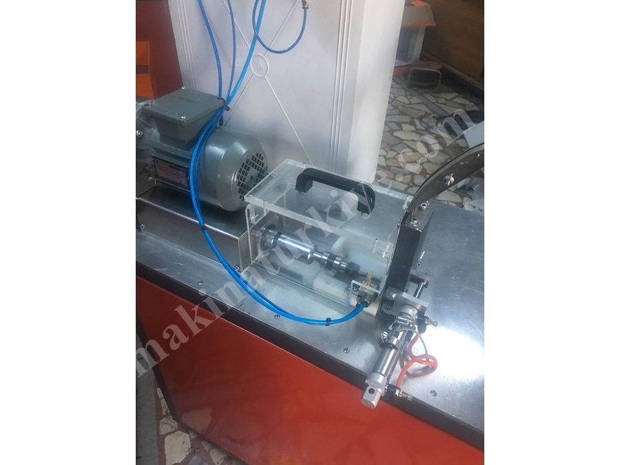 Altıköşe Somun Klavuz Çekme Makinesi