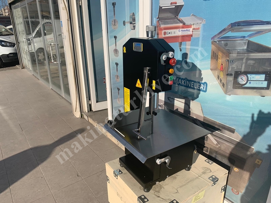 380 V Et Kemik Kesme Makinesi Testeresi 