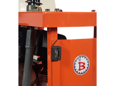 Gasoline Manhole Cover Opening Machine - 3