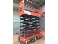 16 Meter Semi-Power and Electric Personnel Lift - 3