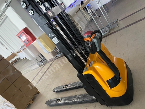 1500 Kg 350 Cm Fully Electric Stacker