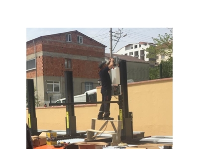 3 Ton 2 Column Car Lift - 1