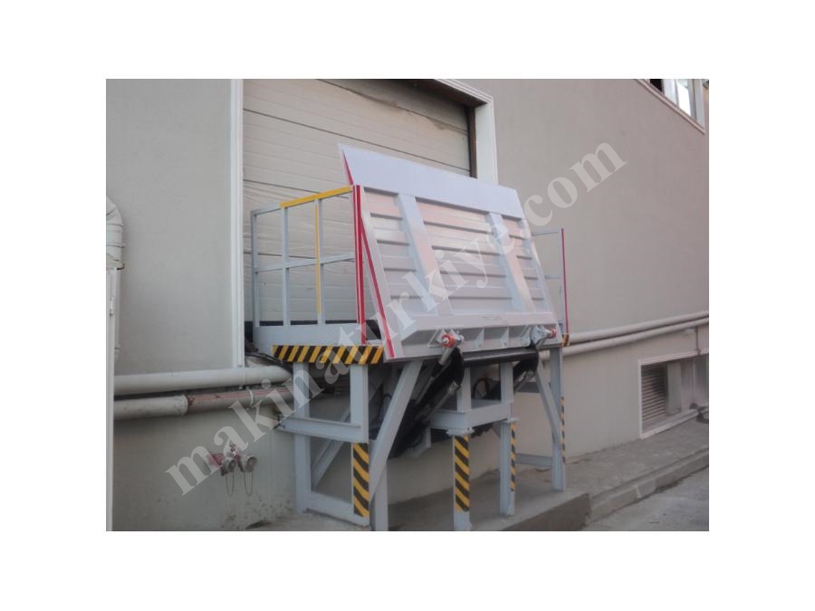 Sonderanfertigung hydraulische Rampe mit 1-Tonnen-Hebesystem