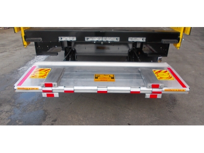 2 Ton Fahrzeugheck Aluminium Klappbare Hydraulikabdeckung / 2 Tonnen Auto Aluminium Klapp-Hydraulikabdeckung - 1