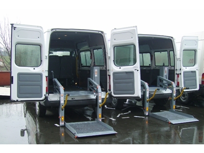 350 kg (1350x1200mm) In-Fahrzeug Behindertenlift - 3