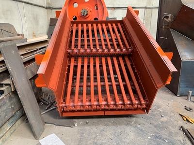 300 Ton/Saat Taş Kırma Izgaralı Besleyici - 1