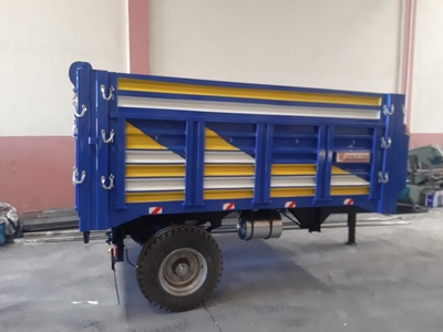 Remorque basculante pour tracteur de 12 tonnes - 12