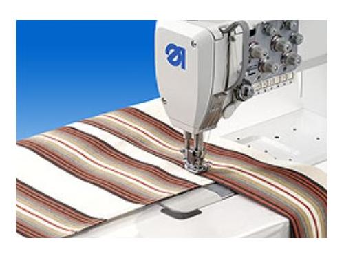 Bettdeckenrandverarbeitungsmaschine