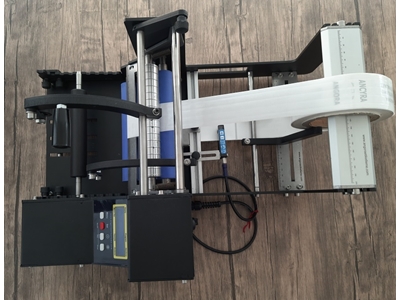 Angora Motto Yarı Otomatik Etiketleme Makinası - 2