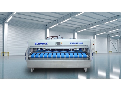 3000 Mm 8 Fırçalı Halı Yıkama Makinası