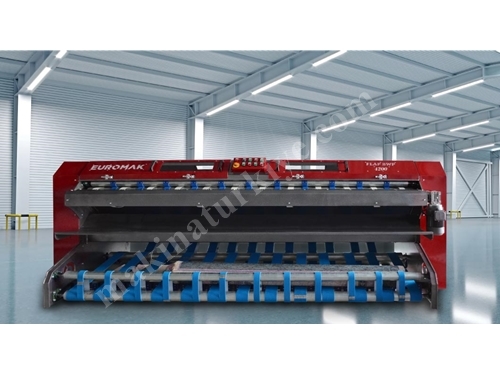 4 Dövücülü Halı Çırpma Makinası Max Halı Genişliği: 4000 mm