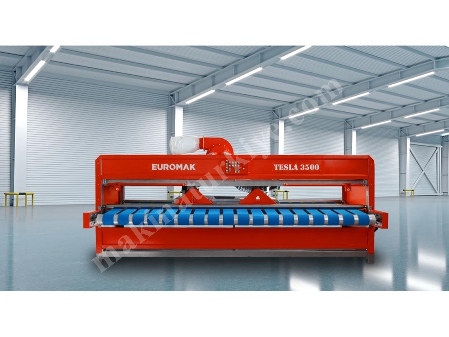 Endüstriyel Halı Süpürme Makinası Max. Halı Genişliği:3500 Mm