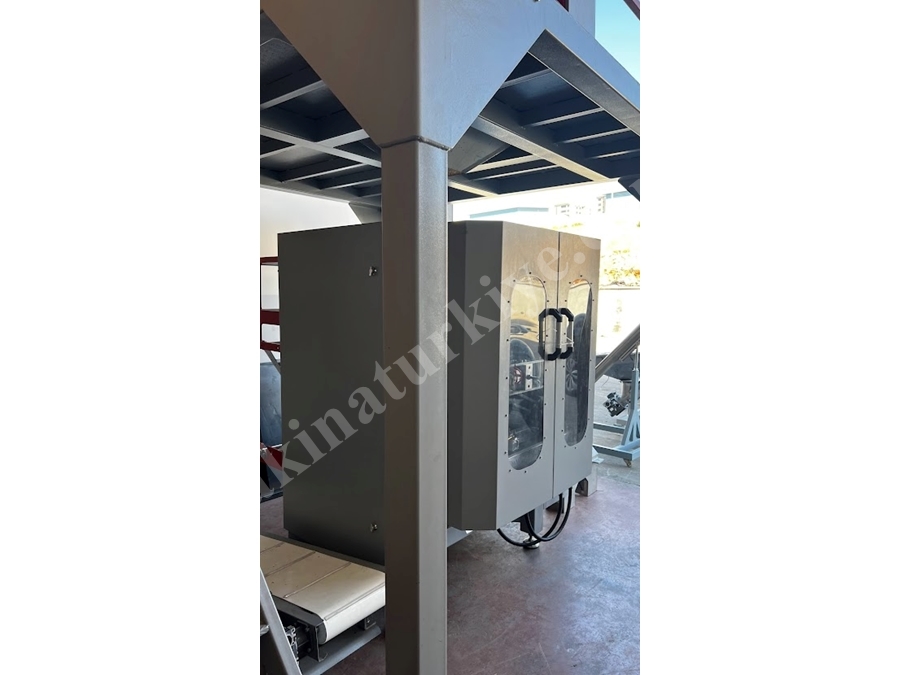 4 Terazili Dikey Dolum Paketleme Makinası