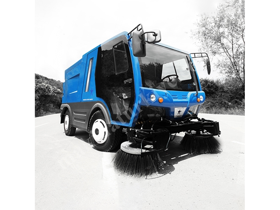 Hidrostatik Tip 6m3 Yol Süpürme Aracı