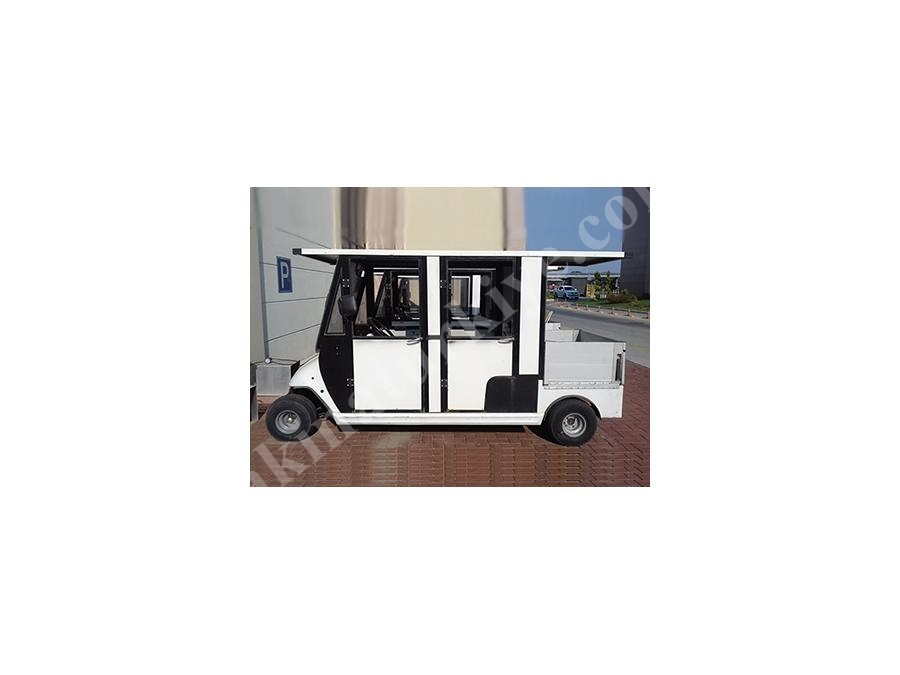 Akülü Kapalı Kasalı 4 Kişilik Golf Arabası