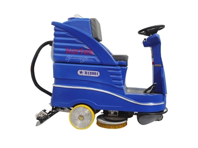 B 12001 Akülü Binicili Yer Yıkama Makinası  - 9
