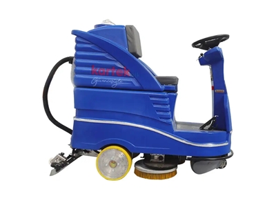 B 11001 Binicili Yer Yıkama Makinası  - 4