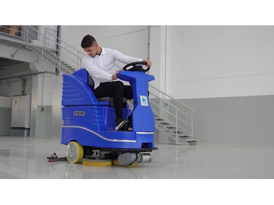 B 11001 Binicili Yer Yıkama Makinası  - 2