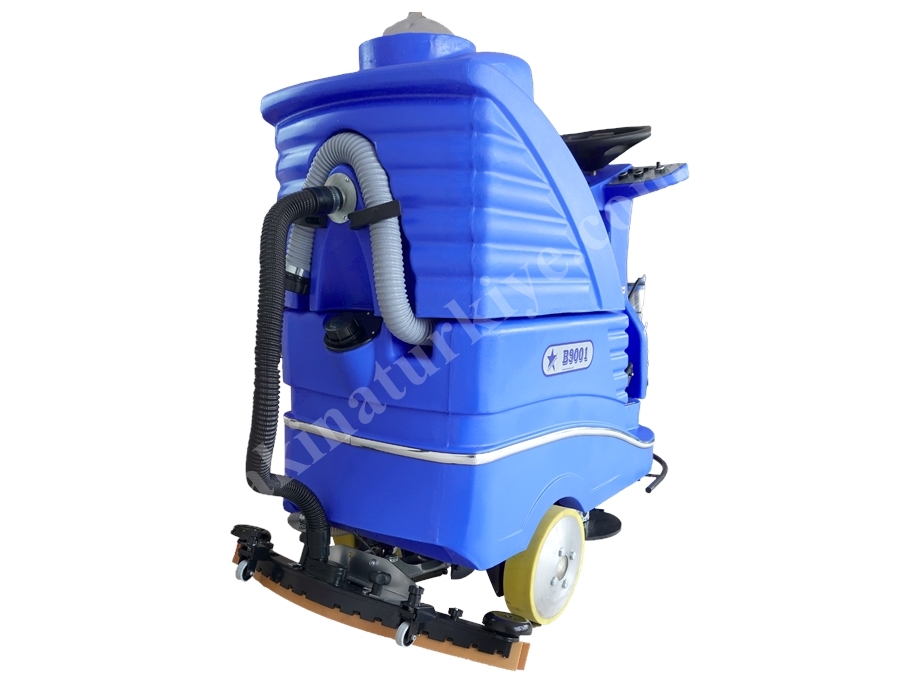 B 9001 Binicili Yer Yıkama Makinası