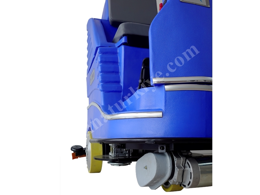 B 9001 Binicili Yer Yıkama Makinası