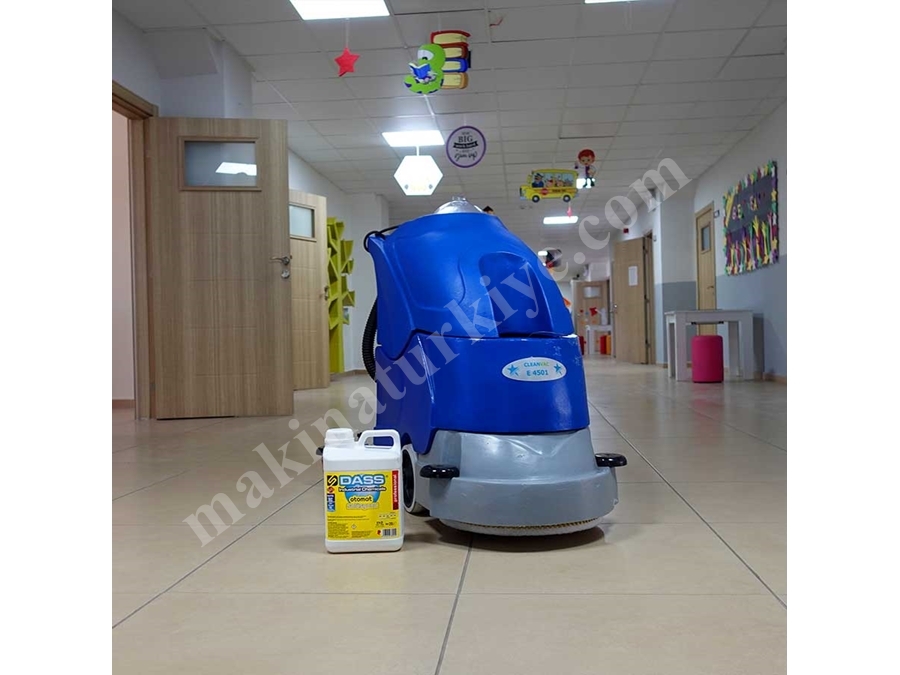 E4501 Elektrikli İticili Yer Yıkama Makinası 