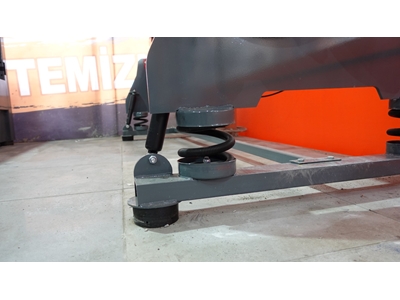 2.70 Metre Amortisörlü Halı Sıkma Makinesi - 4