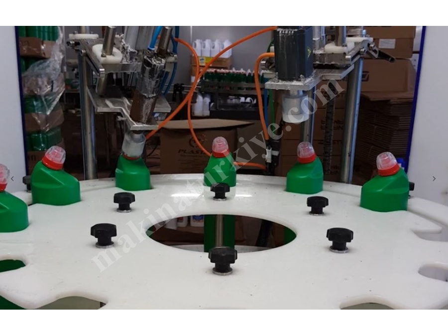 8-Nozzle Laundry Bleach Automatic Liquid Filling Machine