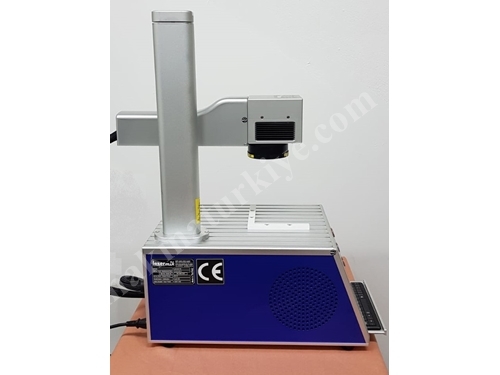 Portable 20 W Fiber Laser Marking Machine