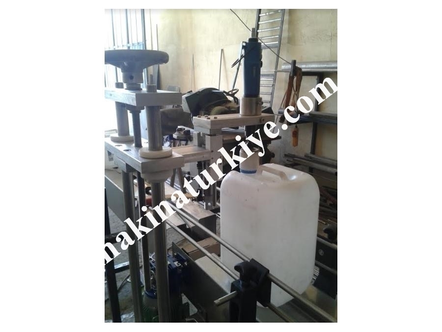 Yarı Otomatik Kapak Kapama Sıkma Makinesi
