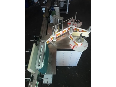 Tek Taraflı Etiket Yapıştırma Makinası - 2