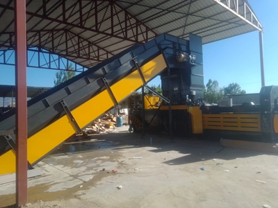 90 Ton Otomatik Yatay Atık Balya Presi  - 2