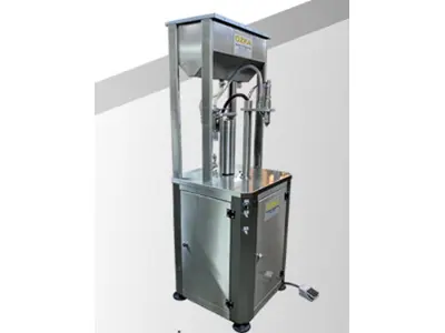 Machine de remplissage semi-automatique à 1 buse pour liquides