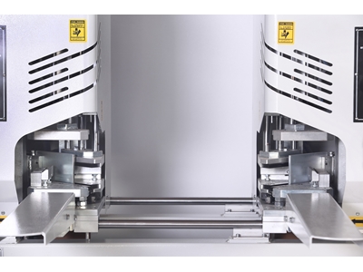 0.2 mm Çift Köşe Kaynak Makinesi  - 4