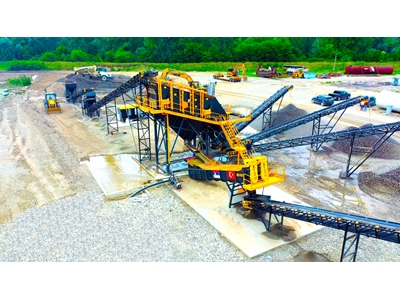 2000x6000mm TE Series Vibrating Screen - 2