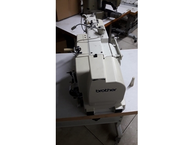 Machine à ourlets mécanique avec pédale unique à air comprimé et couvercle en plastique B IM04 - 2