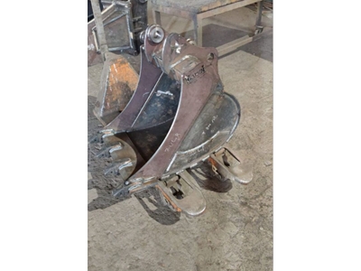 Hitachi 0.15 m³ Baggerlöffel - 3