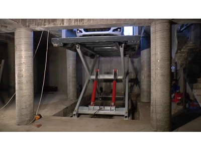 3 Ton Kapasiteli 3.5 Metre Seyir Makaslı Araç Asansörü - 16